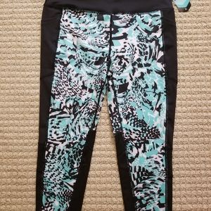 Lularoe fearless work out capri
